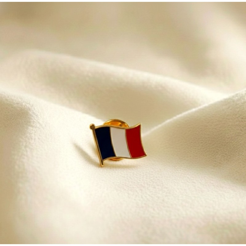 Épinglette tricolore